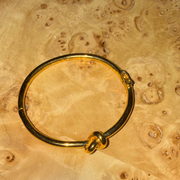 Kate Spade gold knotted bracelet - Picture 2 of 4